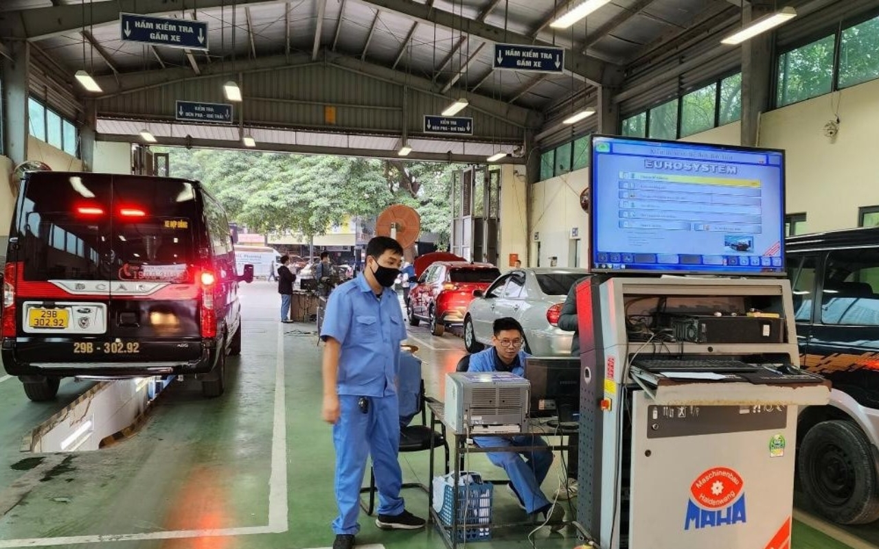 What should vehicle owners do when their car inspection is rejected despite paying traffic fines?